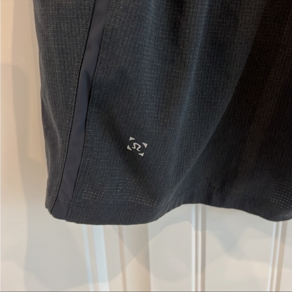 Lululemon shorts - Picture 3 of 3